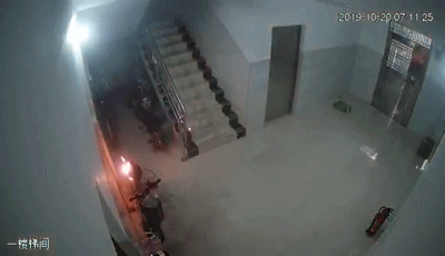 667cf8b1gy1gryzmw6dz8g20b406ehdt.gif 667cf8b1gy1gryzmw6dz8g20b406ehdt.gif