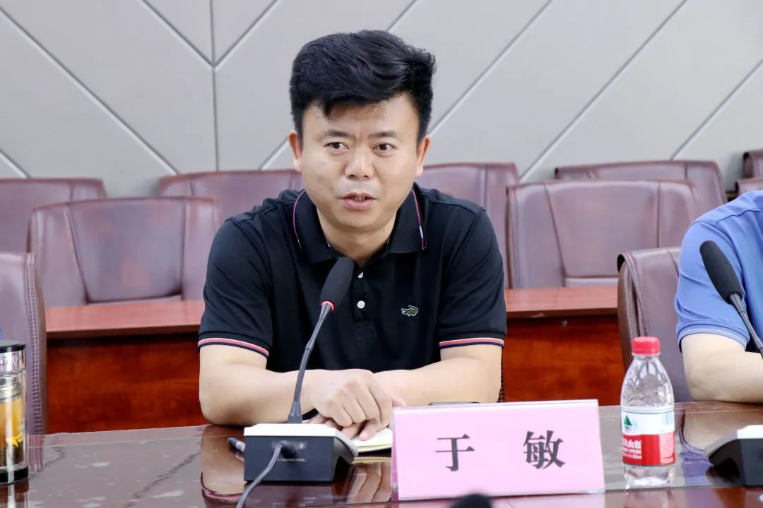 2-23062Q13912251.jpg